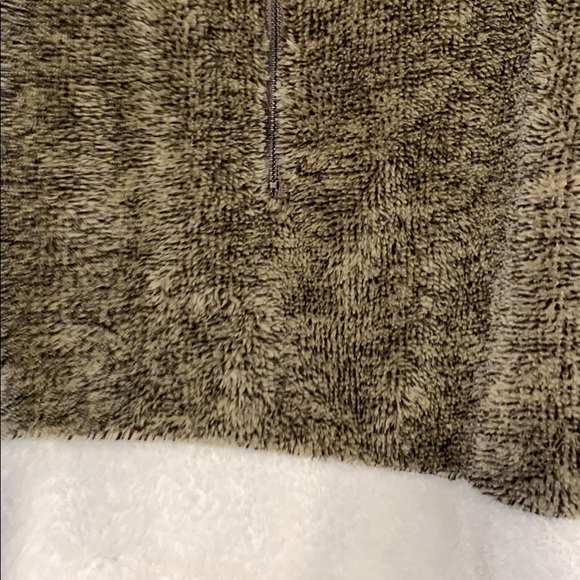 fleece pullover - Picture 2 of 2